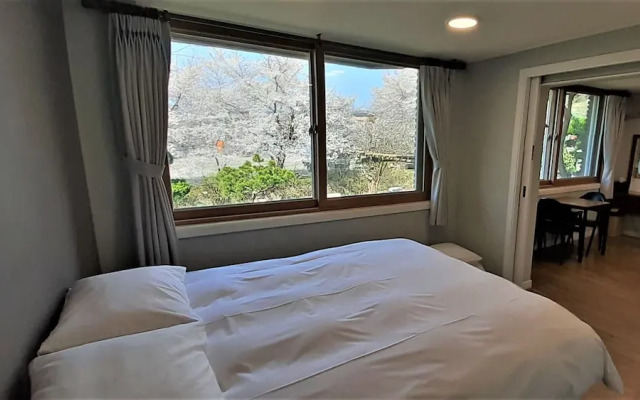 Hotel Jirisan Sunlight