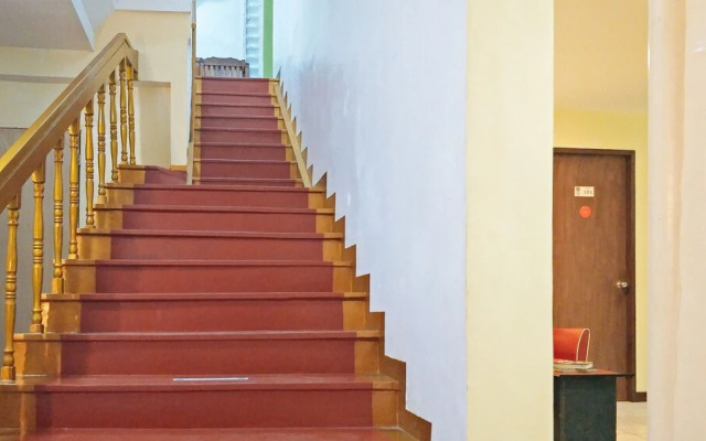 RedDoorz near Baclay Drive Super Metro