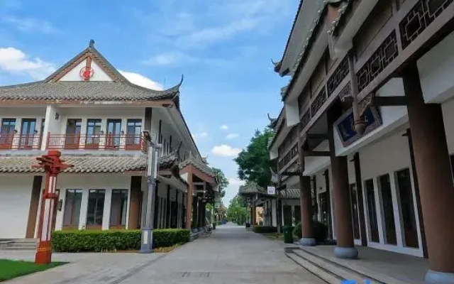 Tai'an Vienna Hotel (Taishan Tianping Lake)