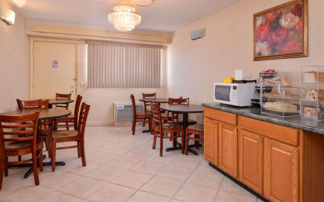 Americas Best Value Inn Pittsburgh Airport