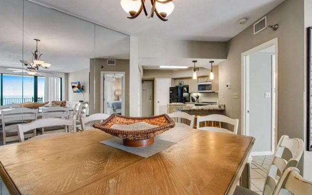 Windward Pointe 1002 By Redawning