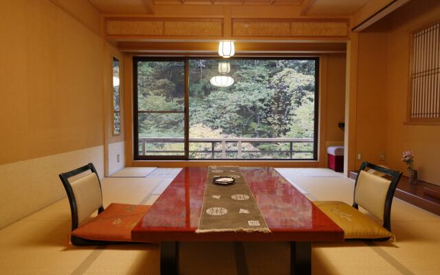 Shima-Onsen Toshimaya