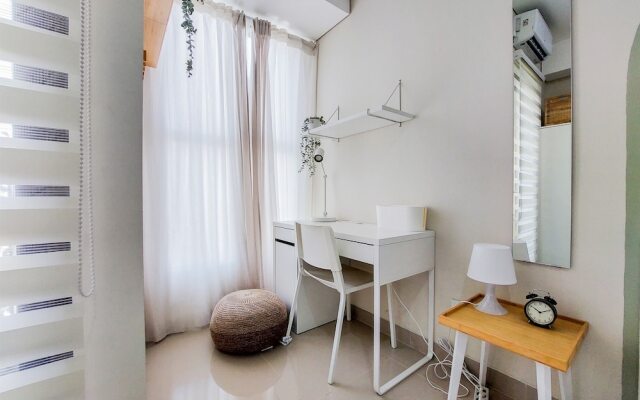 Simply And Cozy Living Studio Transpark Bintaro Apartment