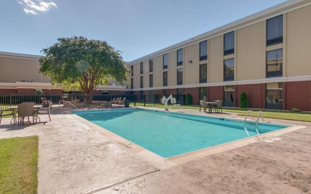Holiday Inn Express Richmond - Midlothian Turnpike by IHG