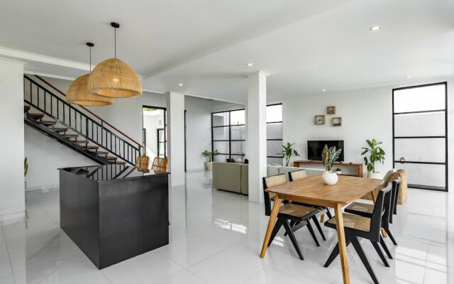 2BR Villa Alba in Canggu by OriVista