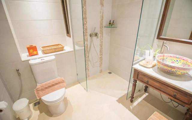 Woo Gallery and Boutique Hotel