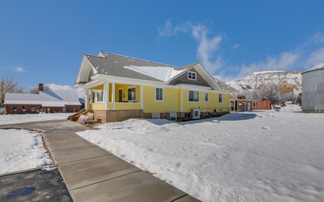 Beautiful Historic Home Near Bryce Canyon!