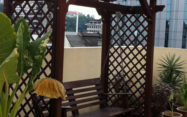 The Explorers Guesthouse and Hostel