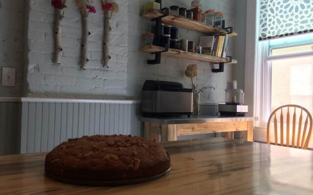 Queen Anne Bed And Breakfast