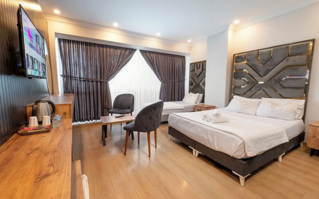 Highway 34 Hotel