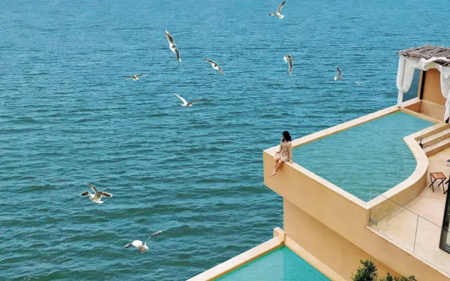 Dali Shuanglang Luna Seaview Hotel