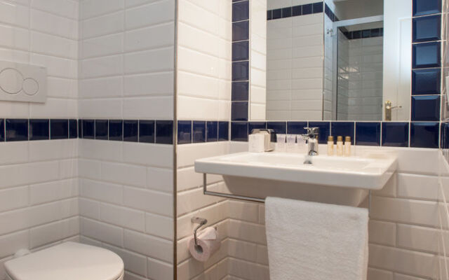 Terrace Pantheon Relais