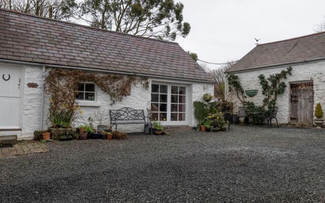 Deluxe Holiday Home in Ceredigion with Garden