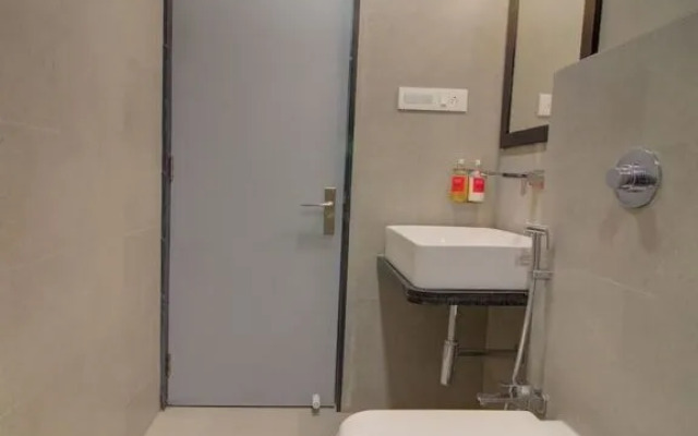 OYO Townhouse 092 Ashray