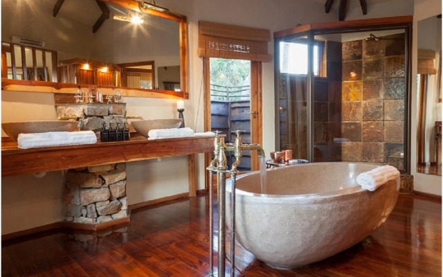 Tsala Treetop Lodge