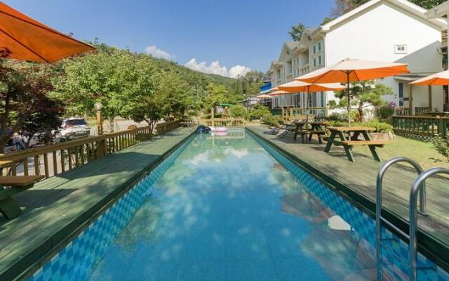 Loanne Green Pension