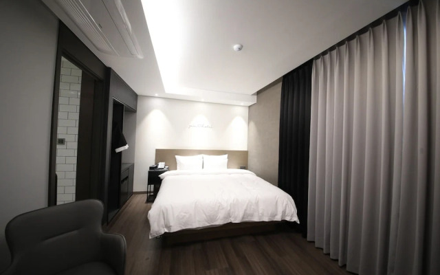 Zam 101 Hotel
