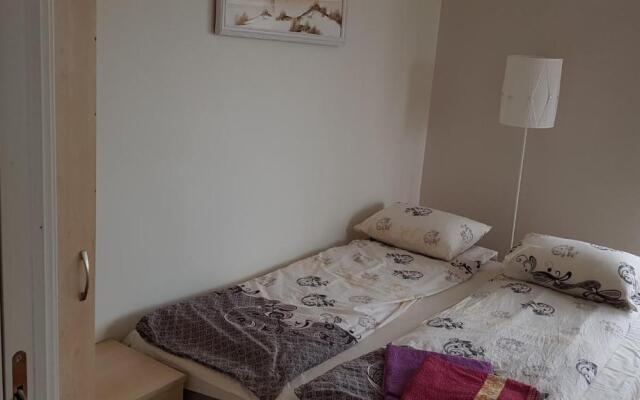 livingpalanga- Meta12