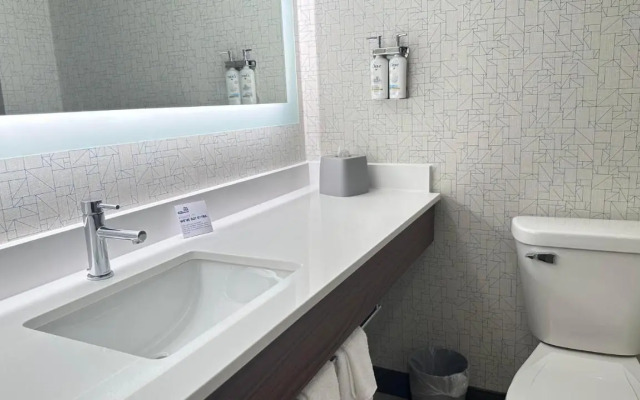 Comfort Inn & Suites Conference Center