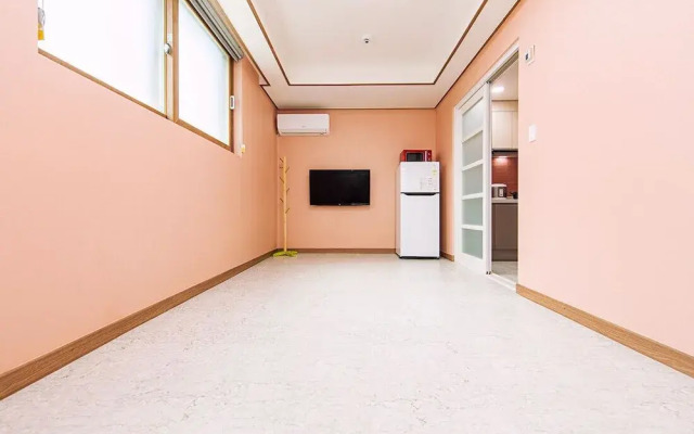 Daecheon Ddranchae Pension