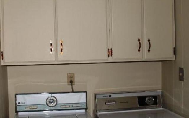 RedAwning Sierra Getaway