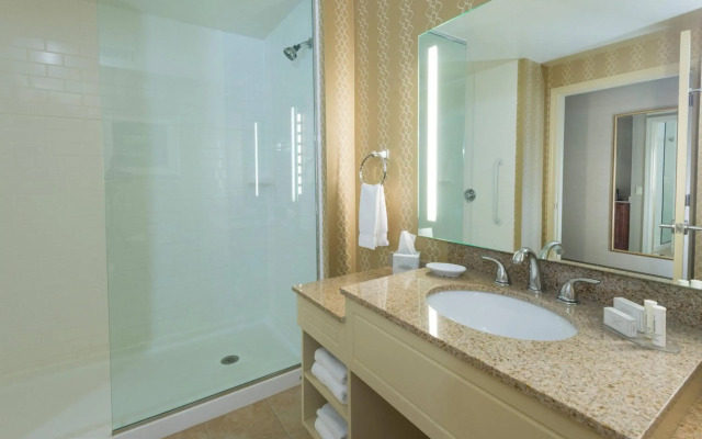 Wayside Carriage House Inn