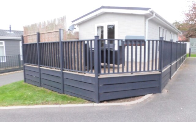 Minimoon 1-bed Lodge in Norfolk