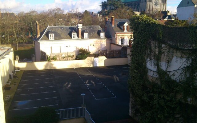 Hotel Campanile Chartres Centre - Gare - Cathedrale