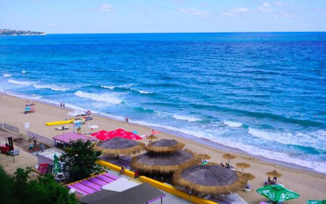 Aurora apartments on the beach