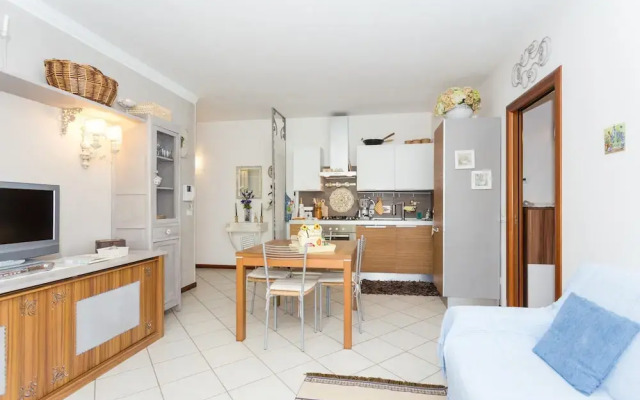 Cozy Apartment With Large Garden
