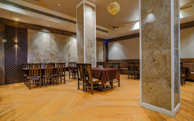 Fabhotel Pishori