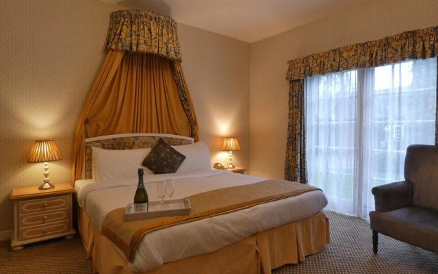 Marston Farm Hotel