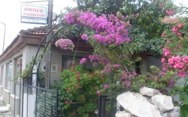 Onder Pansiyon