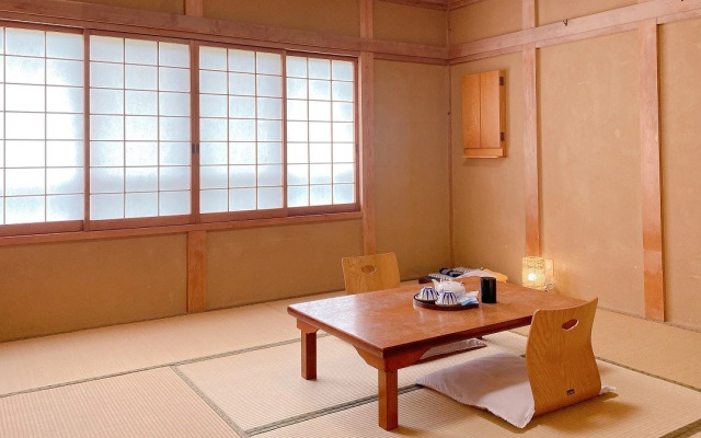 Nagahama Ryokan