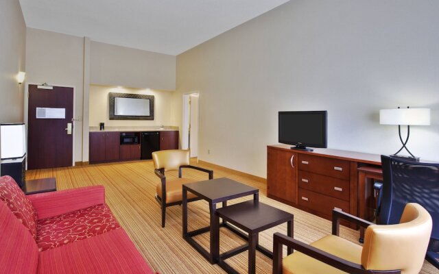 Courtyard Boulder Longmont