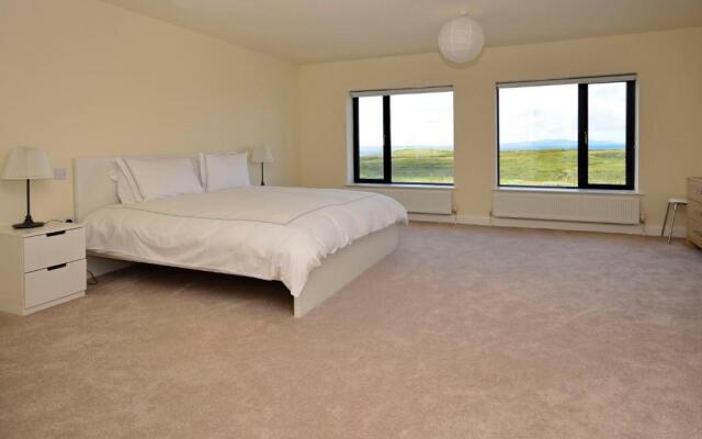 Property 260 Moyard