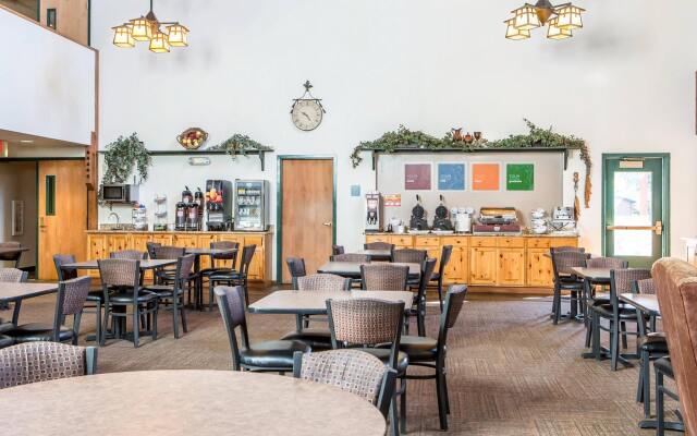 Holiday Inn Express & Suites Hayward by IHG