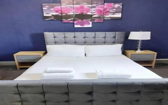 OYO Ivy Hotel