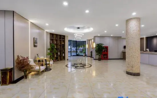Kuncheng Extraordinary Hotel (Shanghai Wild Animal Park)