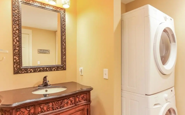 Nightingale - Two Bedroom Apartment, Sleeps 4