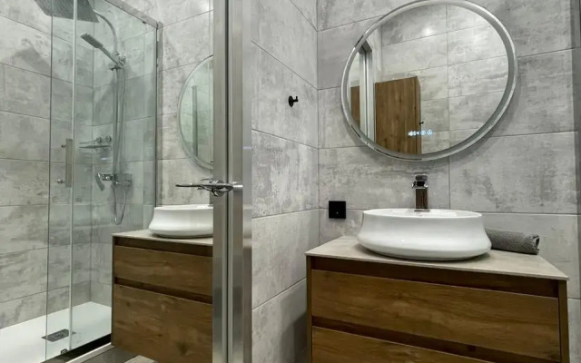 Apartments on Yasny Bereg street 12