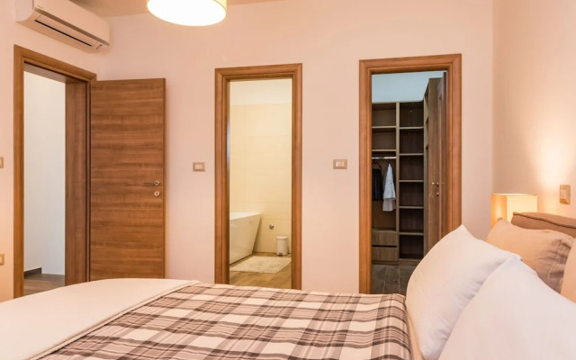 Apartment in Croatia Near the Coast