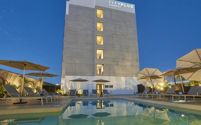 City Express Plus by Marriott Mazatlán