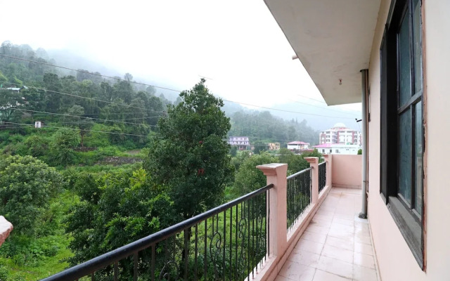 Oyo 15919 Uk Retreat