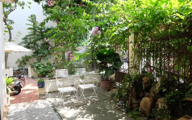 Moon House Nha Trang