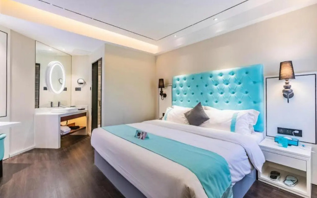 Xana Lite Hotelle (Shenyang Beiling Park Liaoning Building)