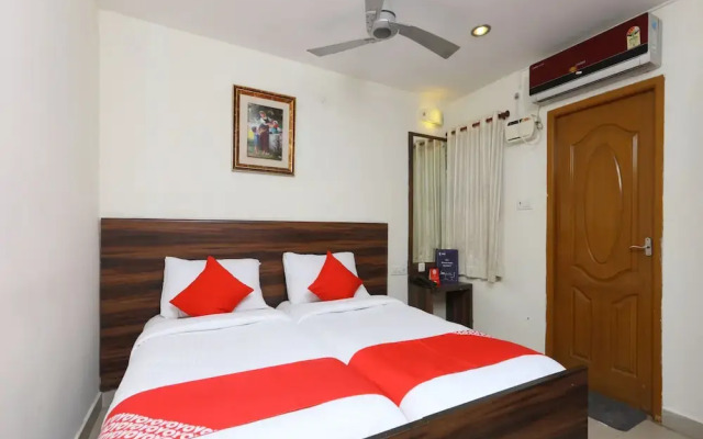 OYO Flagship 559 Harshetha Residency