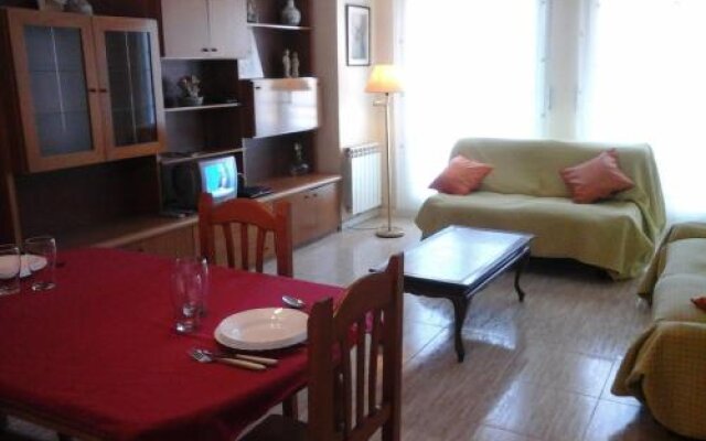 Apartament Fira