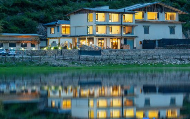 Shangri-La Chanson Mu Yun Pan Hai Manor – Outside – Shangri-La