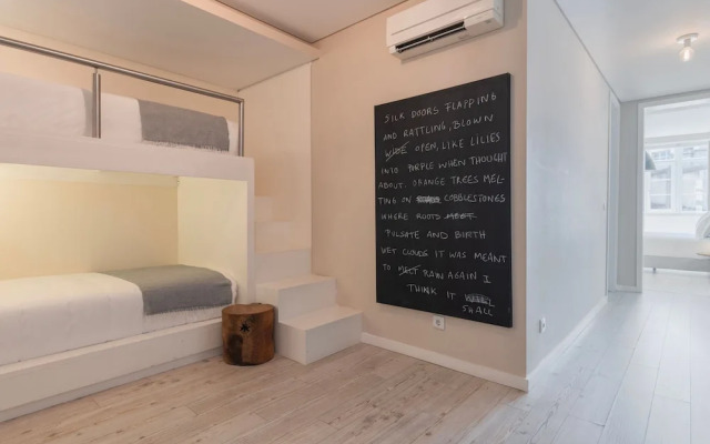 Carmo 43 by LovelyStay